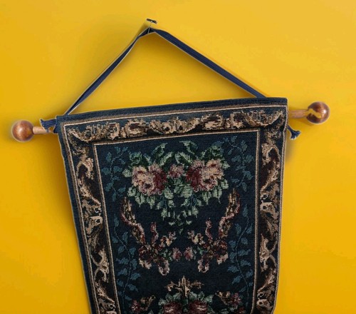 Tapestry floral wall - ,